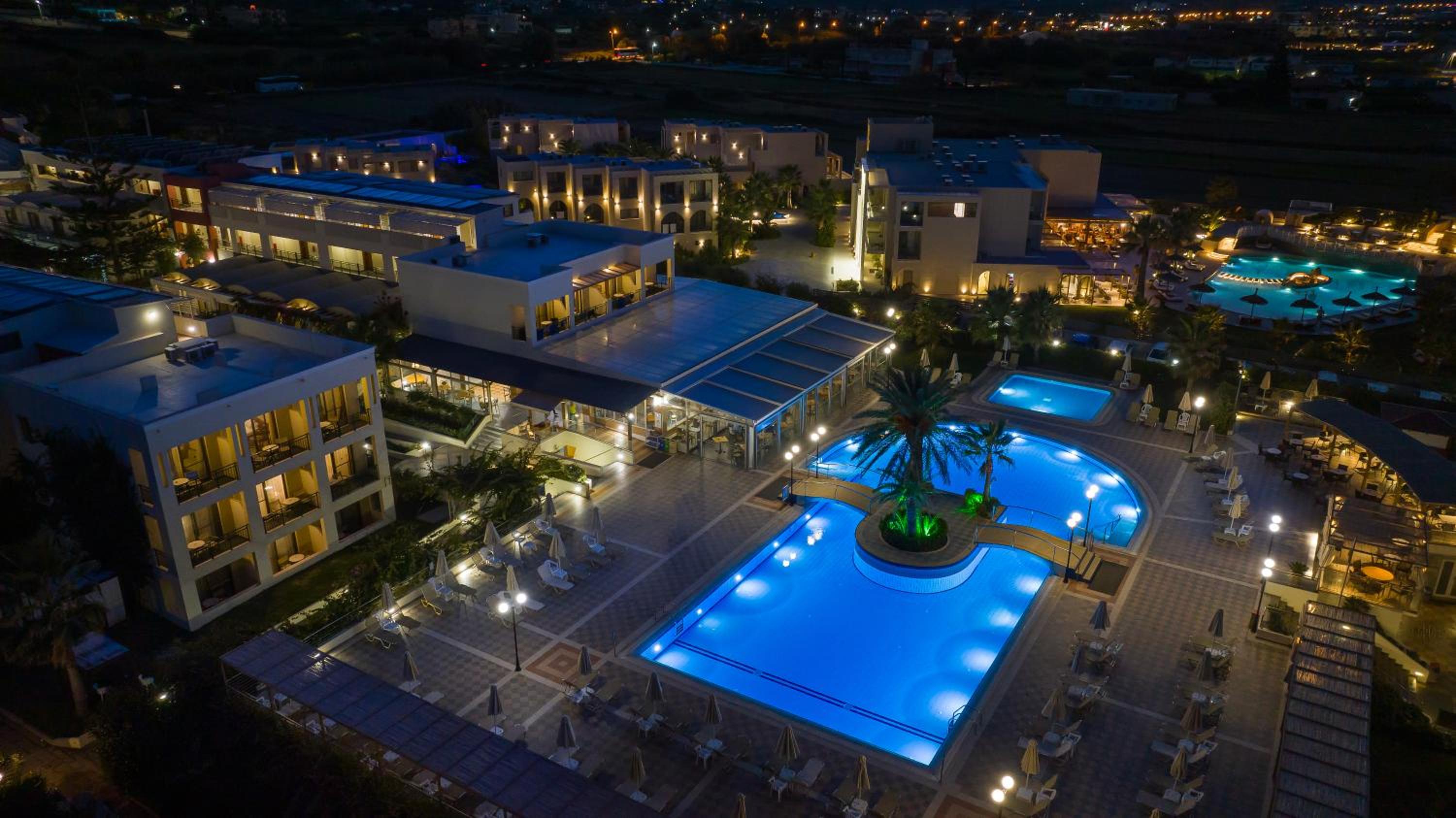 Hydramis Palace Beach Resort
