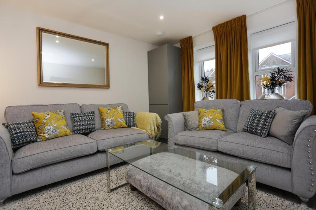 COASTAL CHARM by BOURNECOAST - A Modern Apartment Close to the Sandy Beaches - FM8387 view 5
