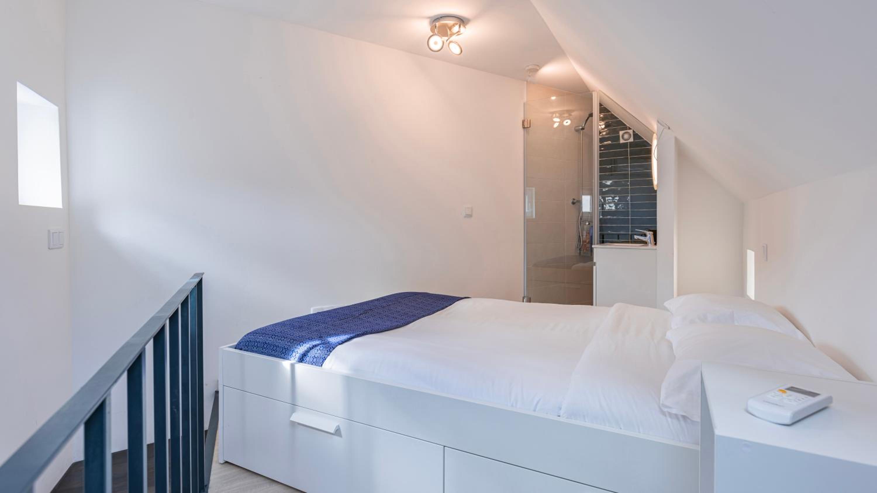Estrela Escape Studios 1 by LovelyStay view 4