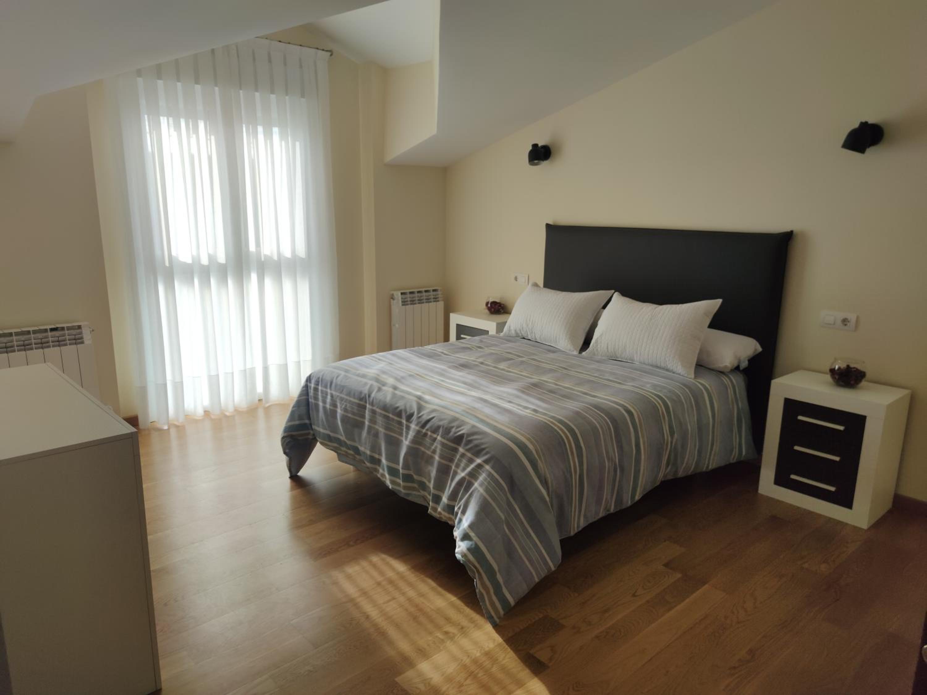 Chalet con amplio jardín