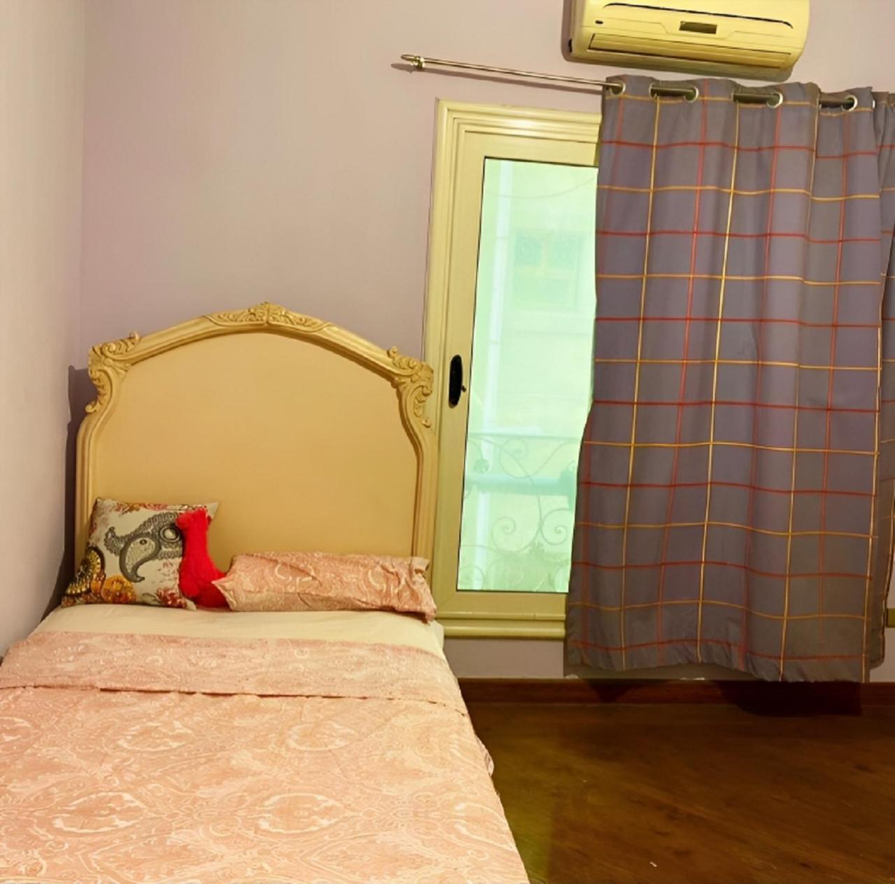 Choueifat - Katameya heights 5th settlement, 3 double bedrooms entire apartment