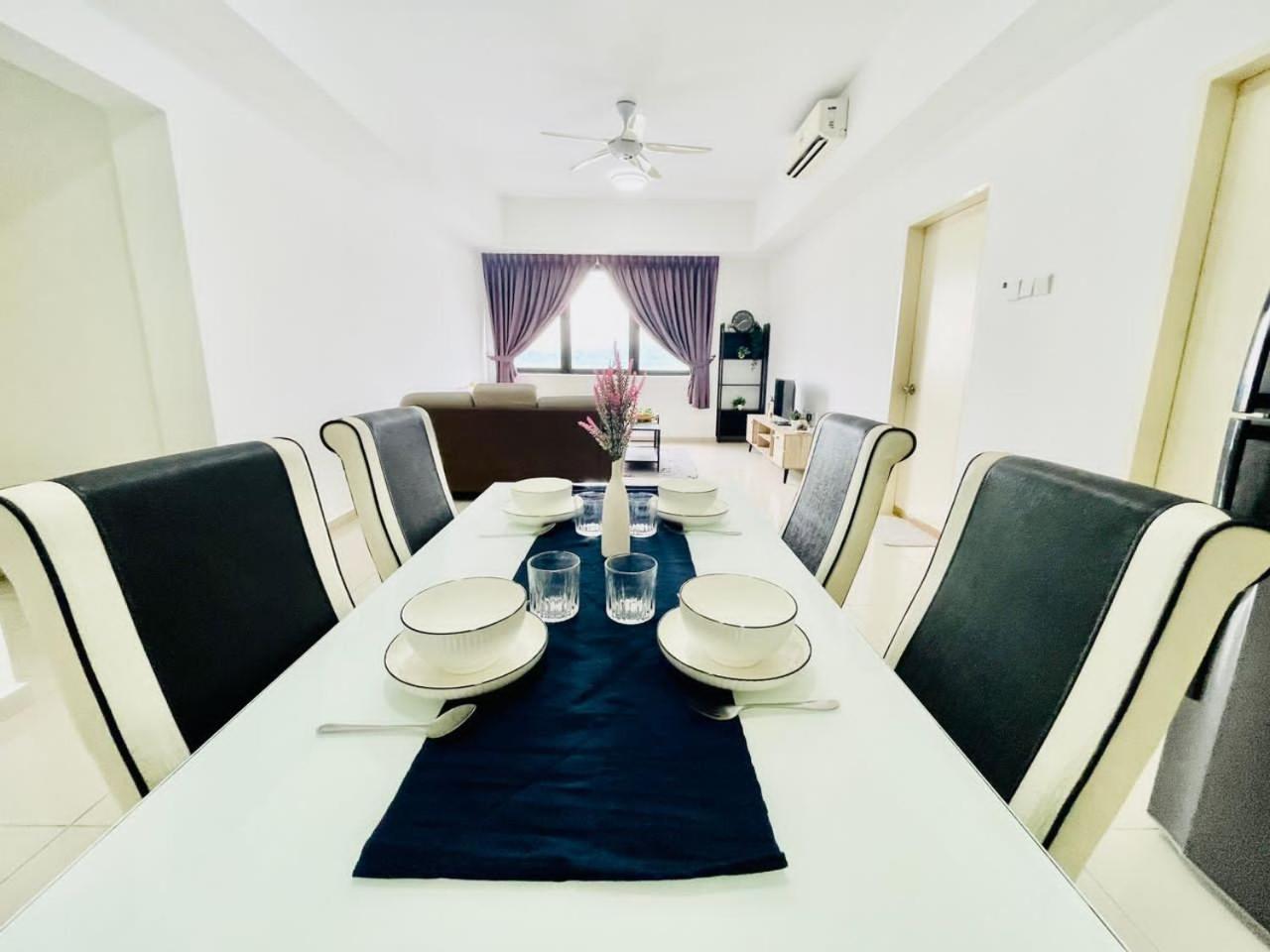 Kota Damansara 3BR for 1-12pax near IVF in Encorp photo 3