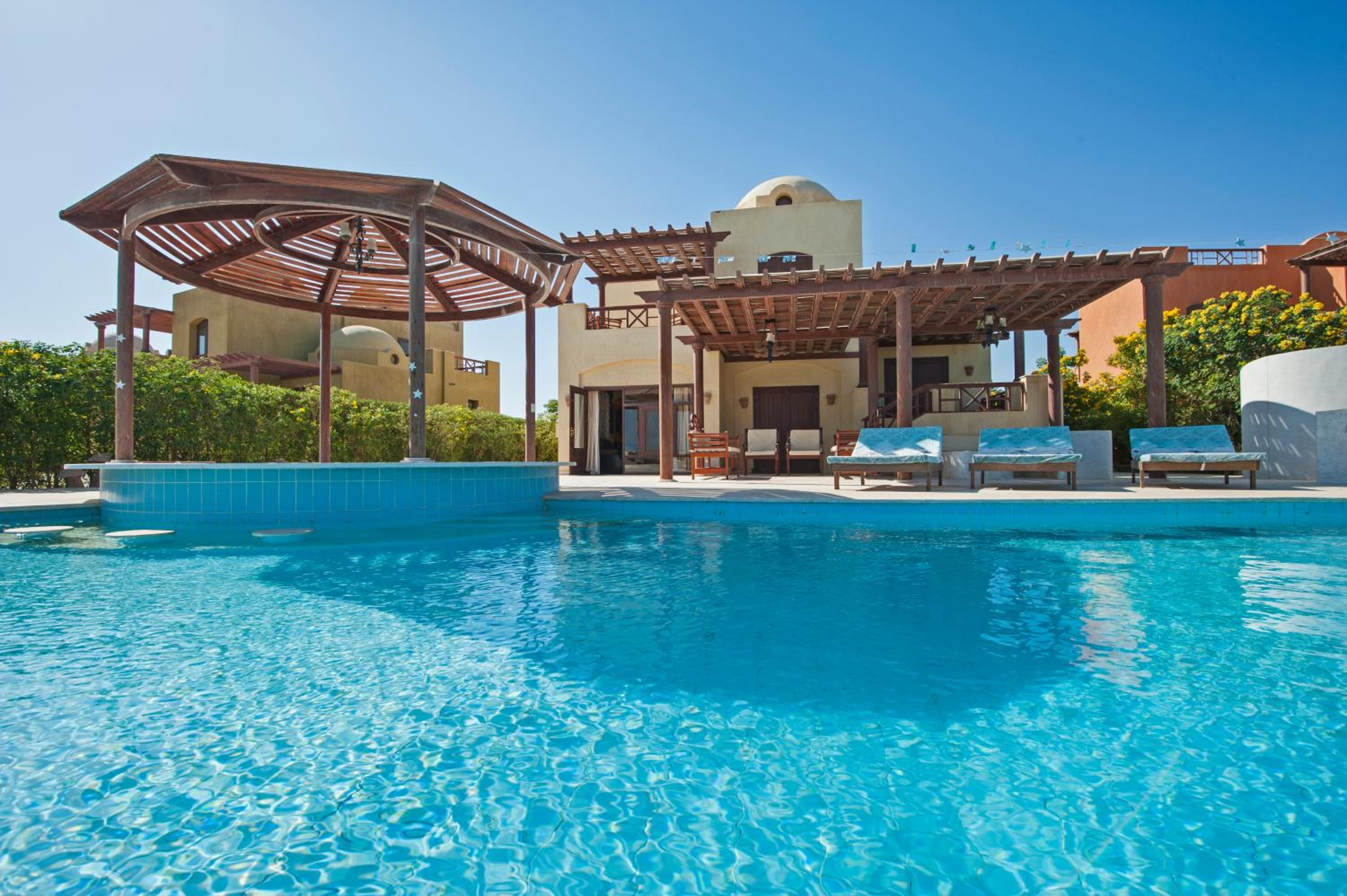 Rent El Gouna Lagoon Villa HEATED Private Pool BBQ view 3