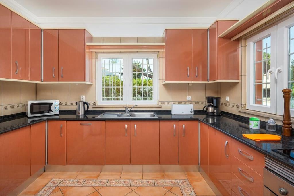 Private Villa Ribeiro I Heated Pool, 4 Bed, BBQ, AC, WIFI, BEACH view 5