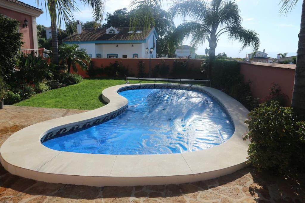 Villa Elísabeth, con piscina climatizada, especial para familias