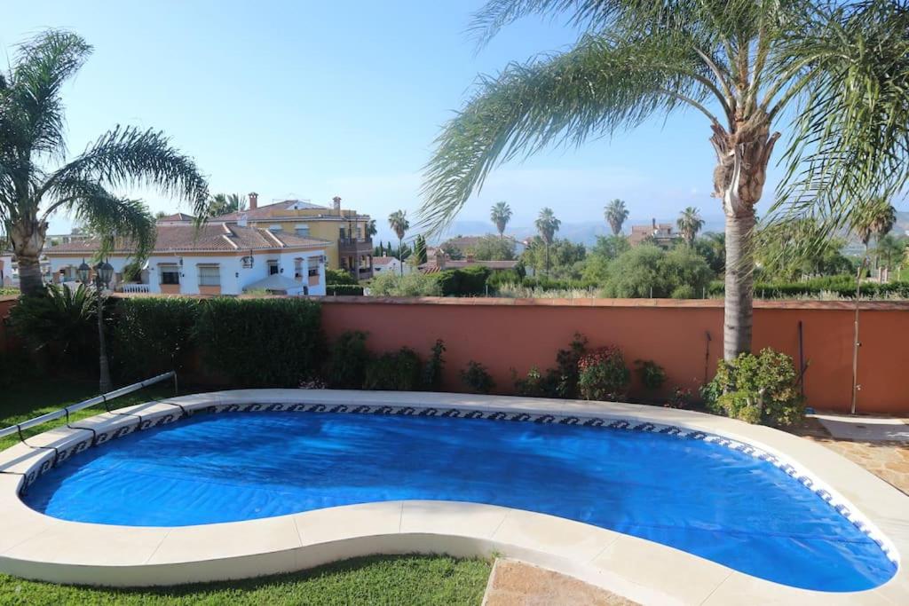 Villa Elísabeth, con piscina climatizada, especial para familias