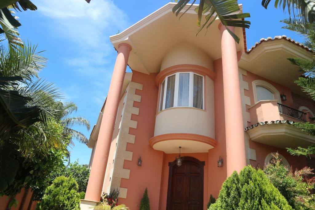 Villa Elísabeth, con piscina climatizada, especial para familias