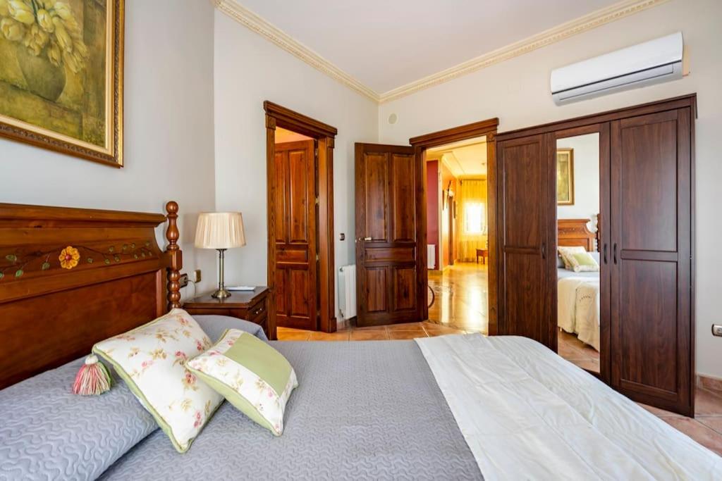 Villa Elísabeth, con piscina climatizada, especial para familias