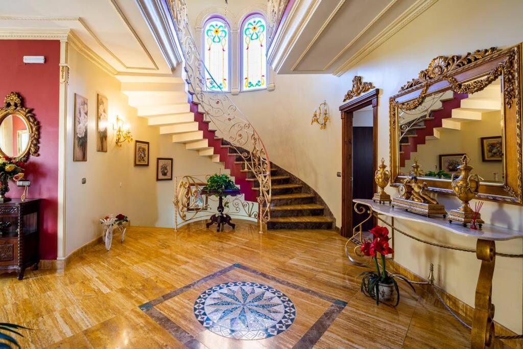 Villa Elísabeth, con piscina climatizada, especial para familias