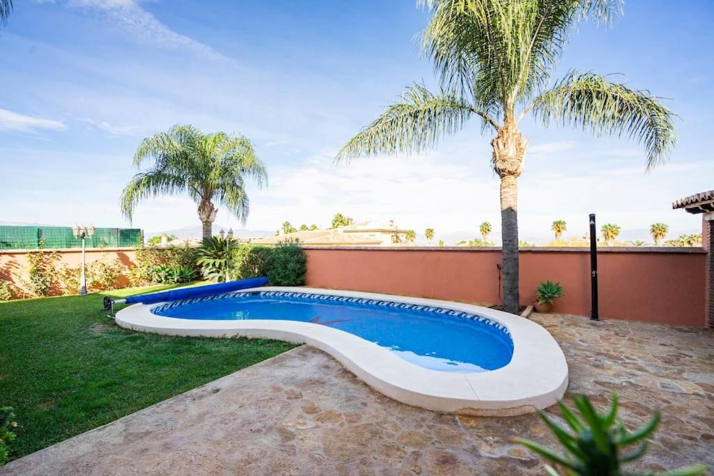 Villa Elísabeth, con piscina climatizada, especial para familias