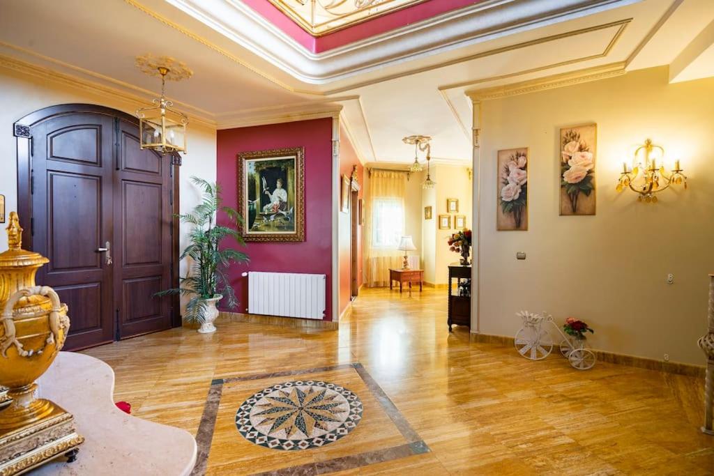 Villa Elísabeth, con piscina climatizada, especial para familias