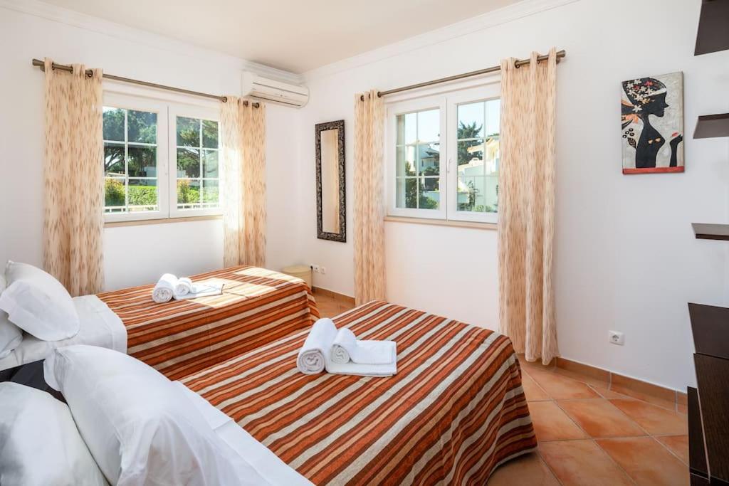 4 Bed Private Villa Ribeiro II with heated pool, garden, wi-fi view 3