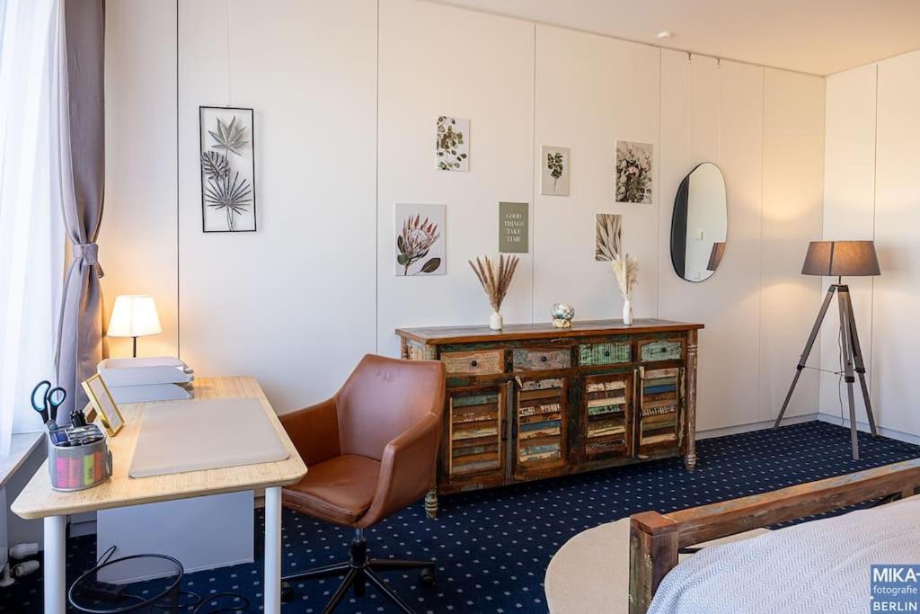 150 m² Unterkunft mit Billard, Kicker & Parkplatz