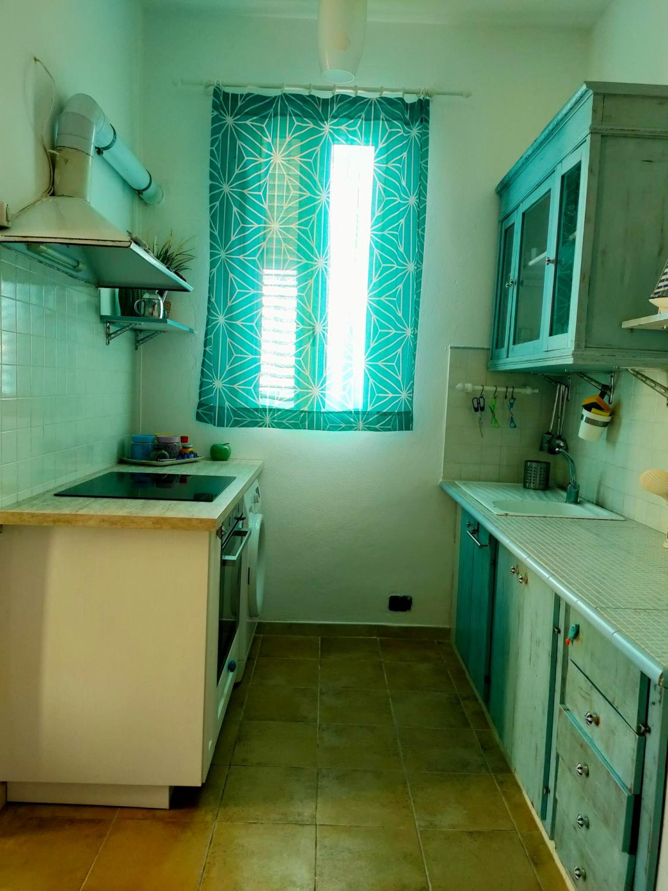 Casuzza d'amuri en Catania — kitchen
