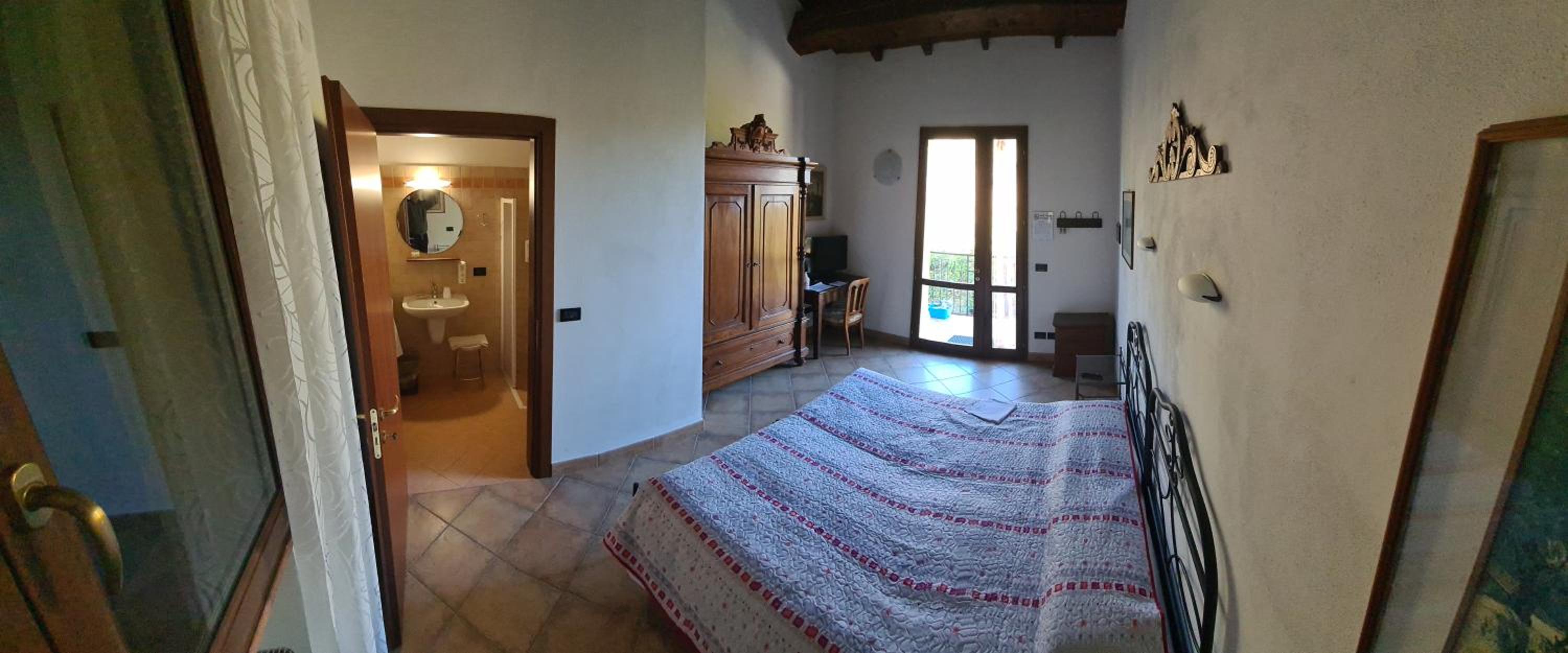 Photo 43