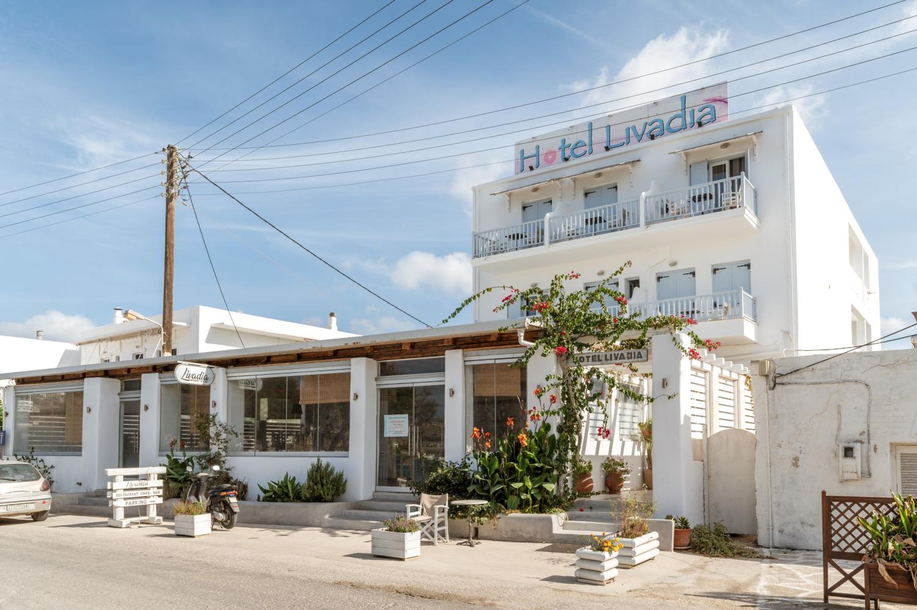 Livadia Apt B Paros