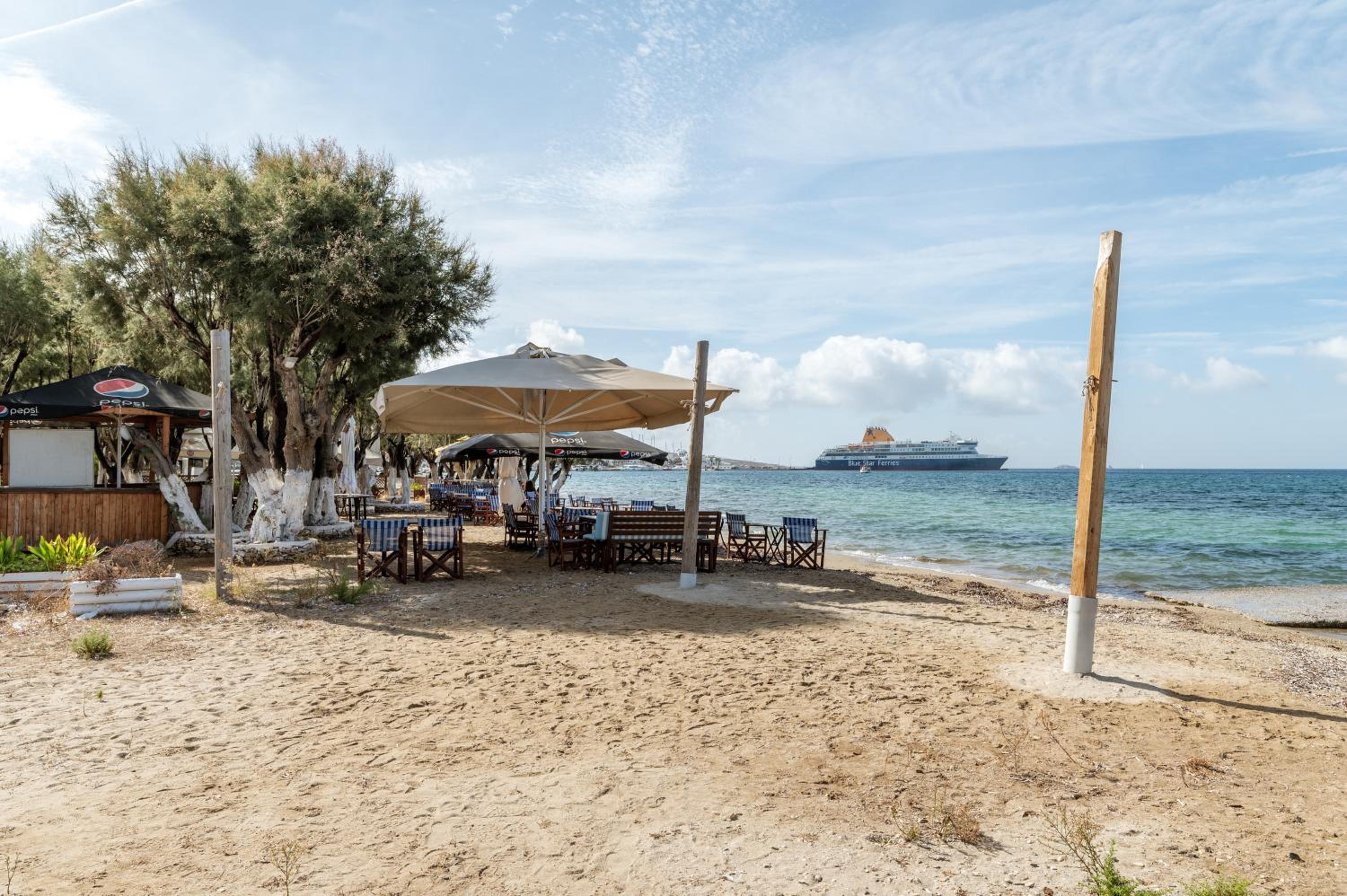 Livadia Apt B Paros