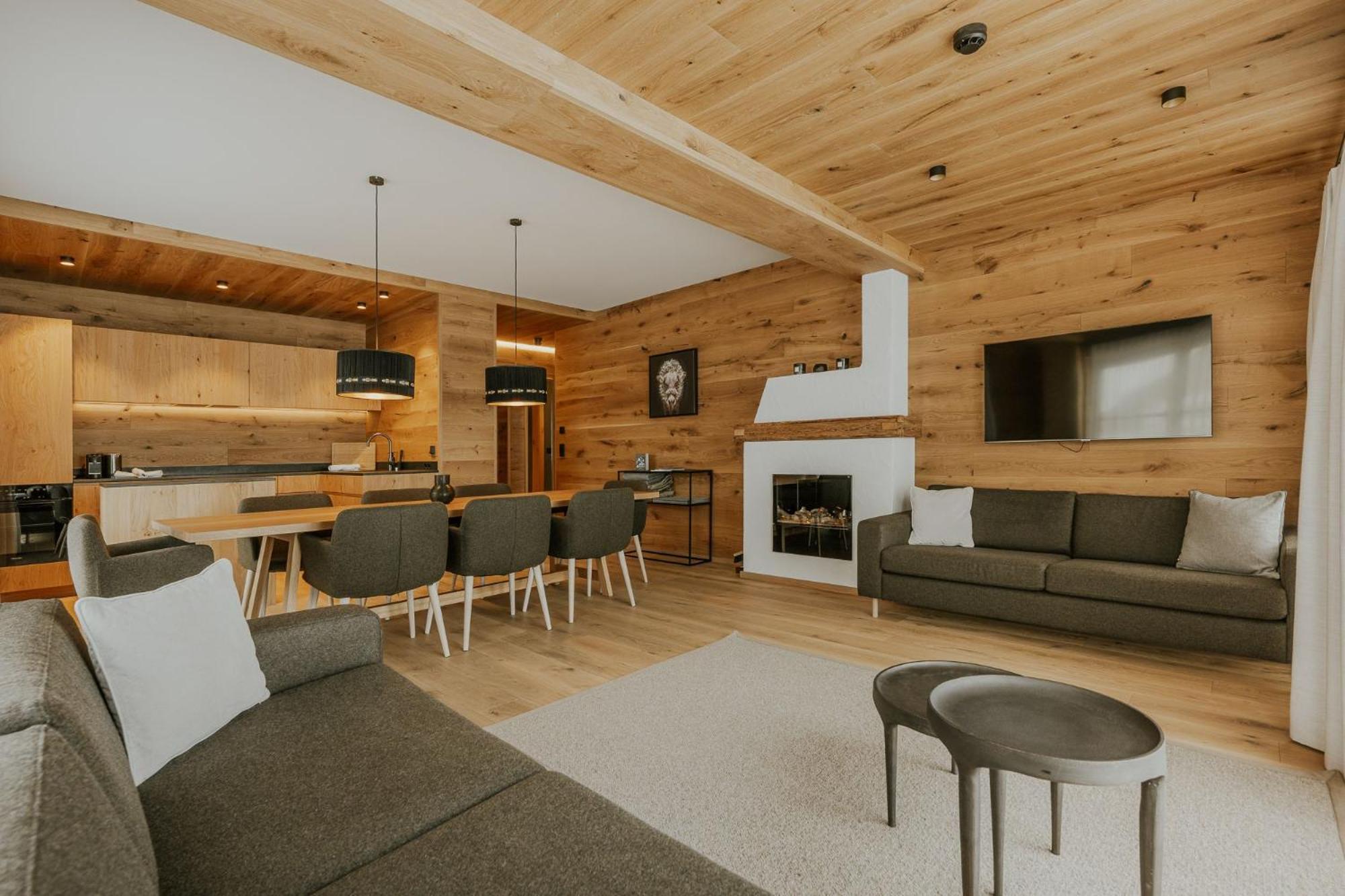 Boutique Chalet Almrausch view 3