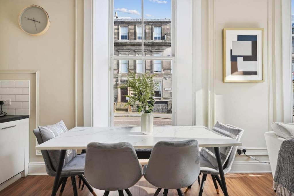 (G1) Elegant 2 bed Blythswood Apartment