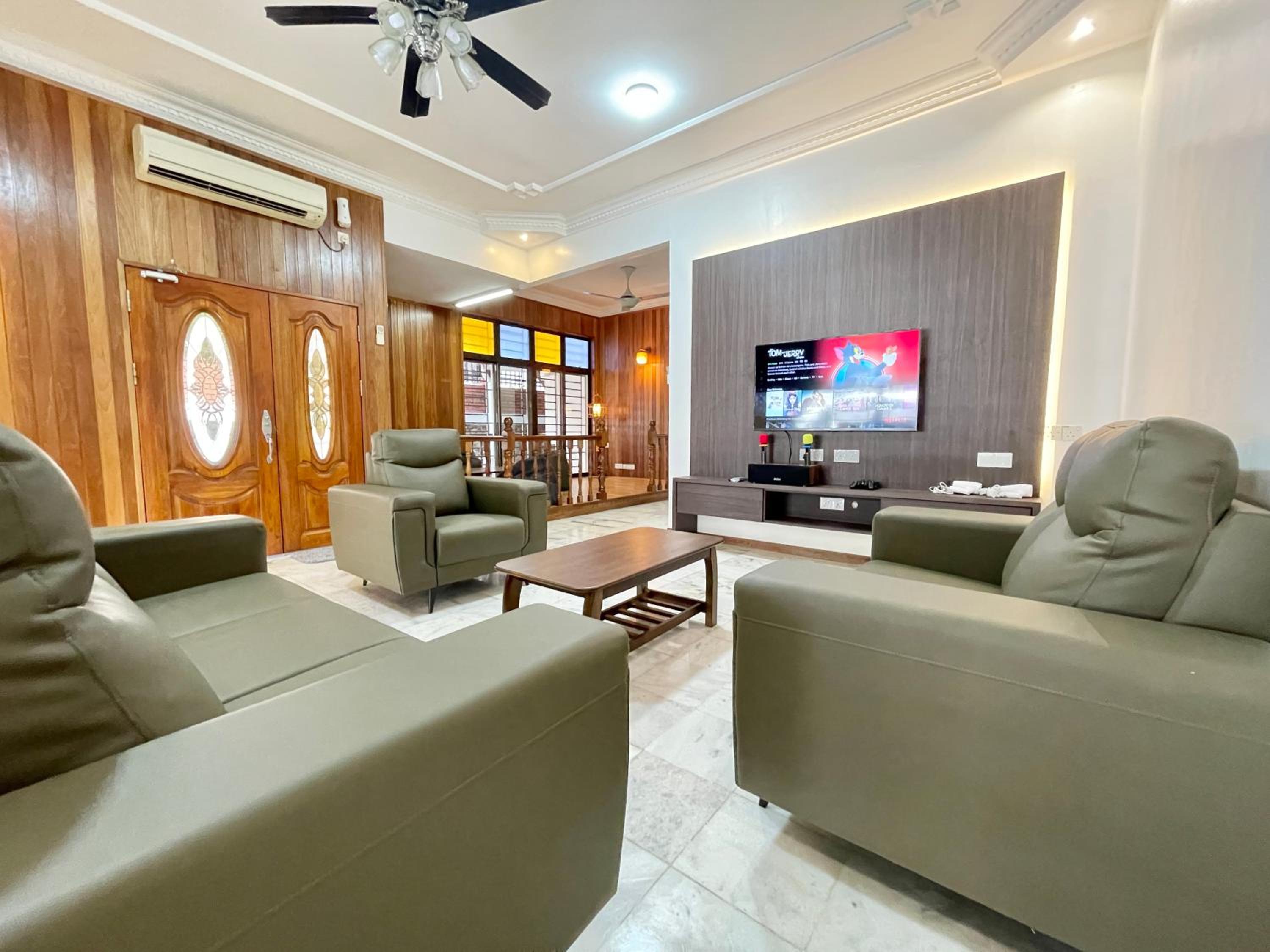 Langkawi Cozy Holiday Home at Bukit Indah by Zervin photo 3