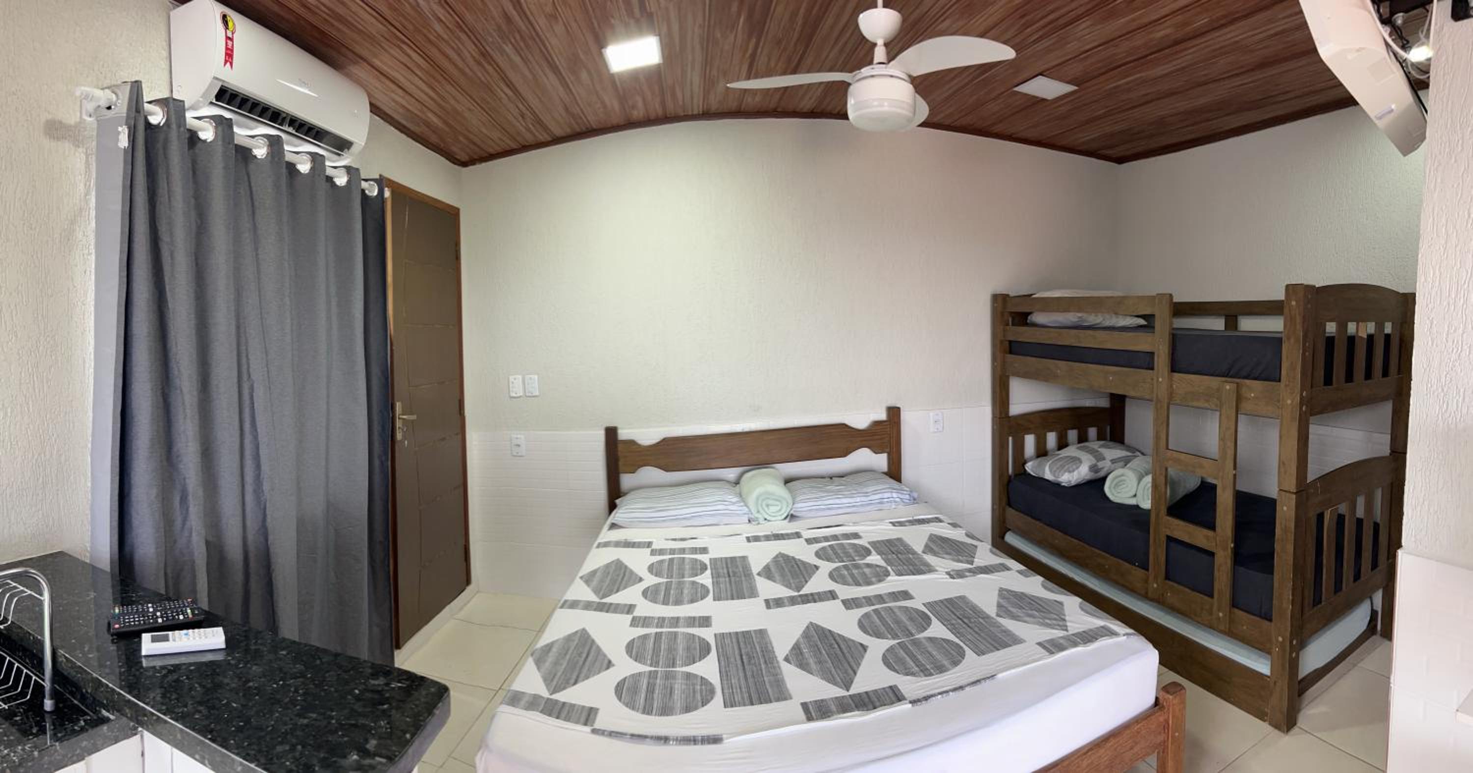 SUITE DAS FLORES VISTA MAR