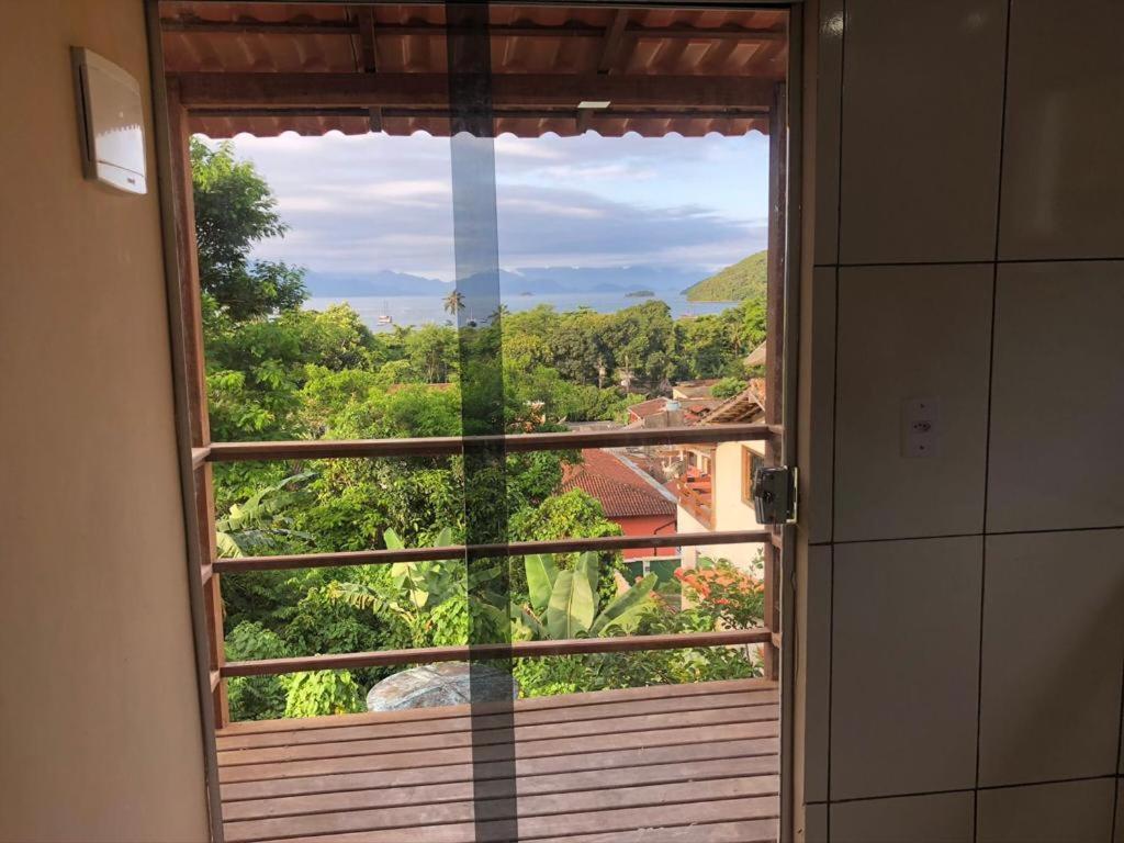 SUITE DAS FLORES VISTA MAR