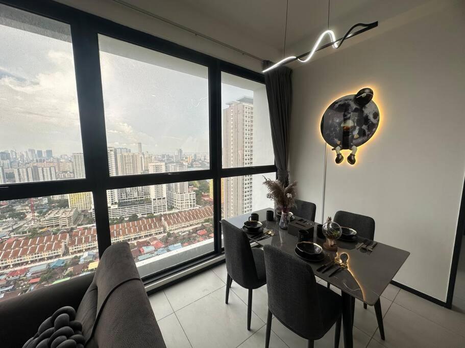 New Brand KTV SET, Netflix, 3 Queen Bed High Floor photo 6