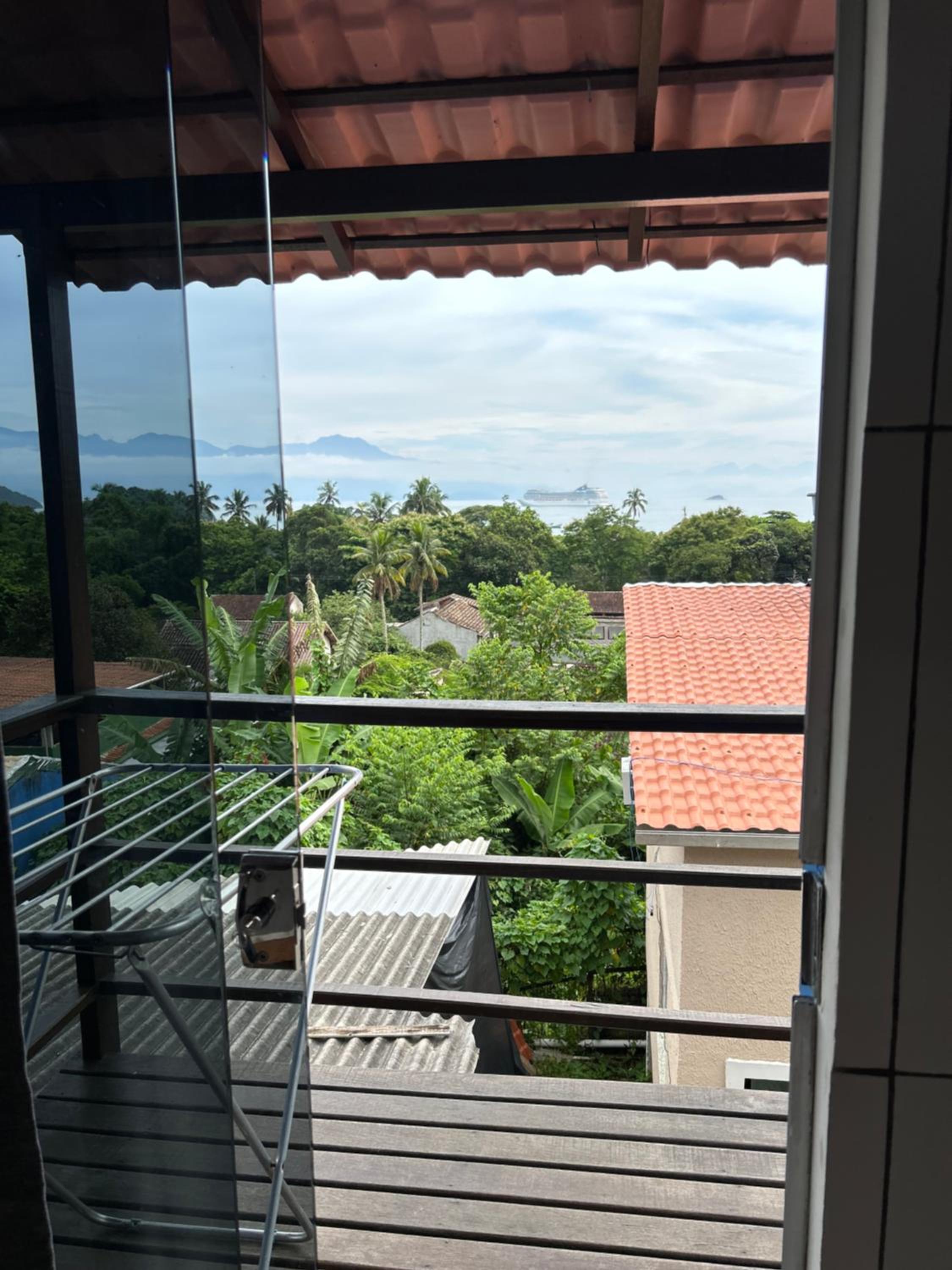 SUITE DAS FLORES VISTA MAR