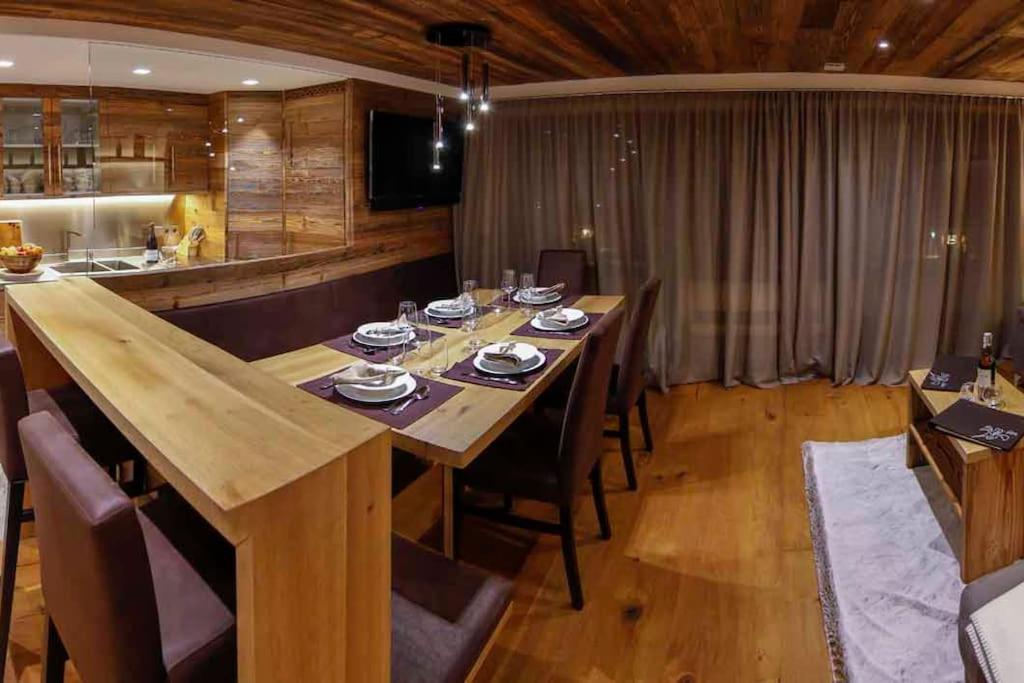 Mountain Chalet Ghilga view 3
