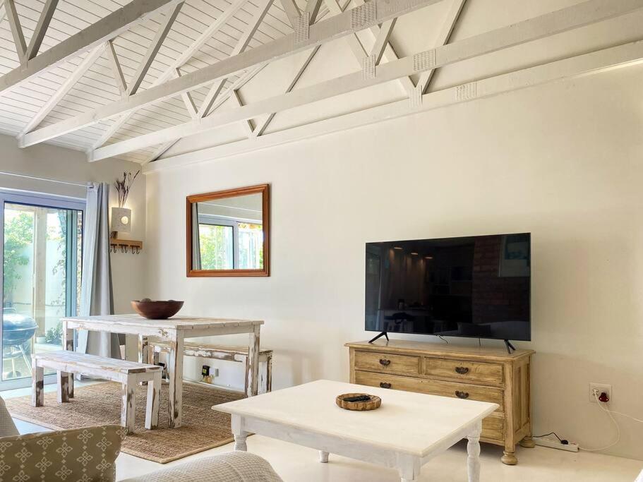 Sycamore House:Boho Luxe Retreat view 3