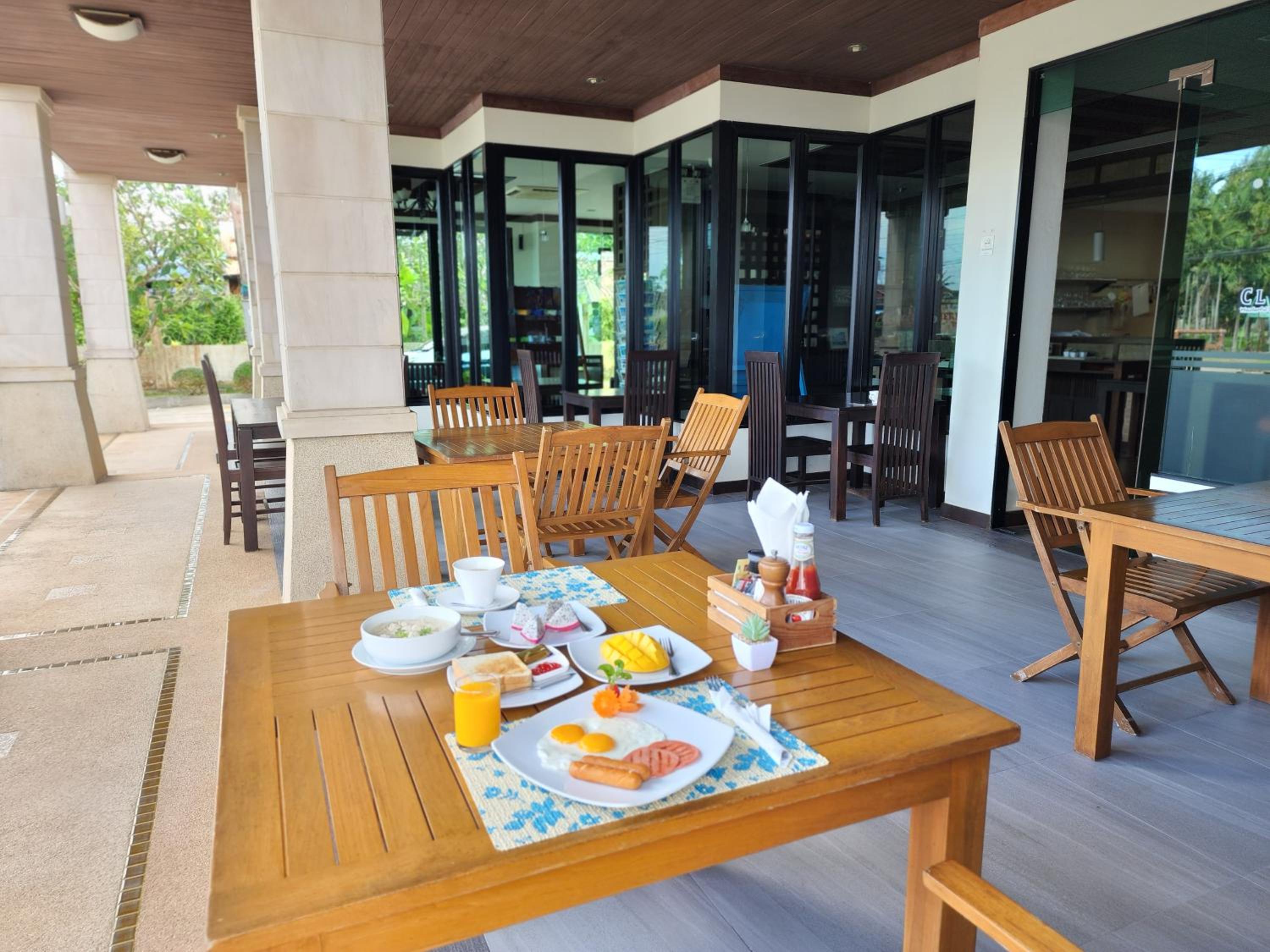 Lanta Mermaid Boutique House-Cozy Stay,Seaview, Delicious Breakfast,2 Minutes Walk to the Beach