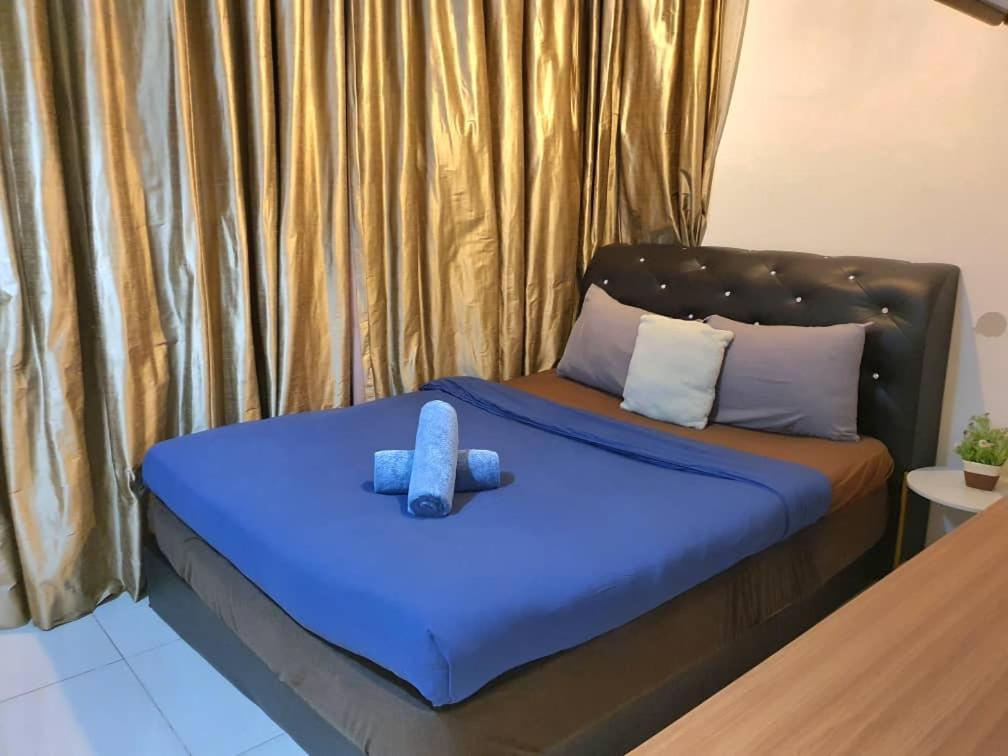 Regalia Luxury Suites KLCC - by Cozy Stay
