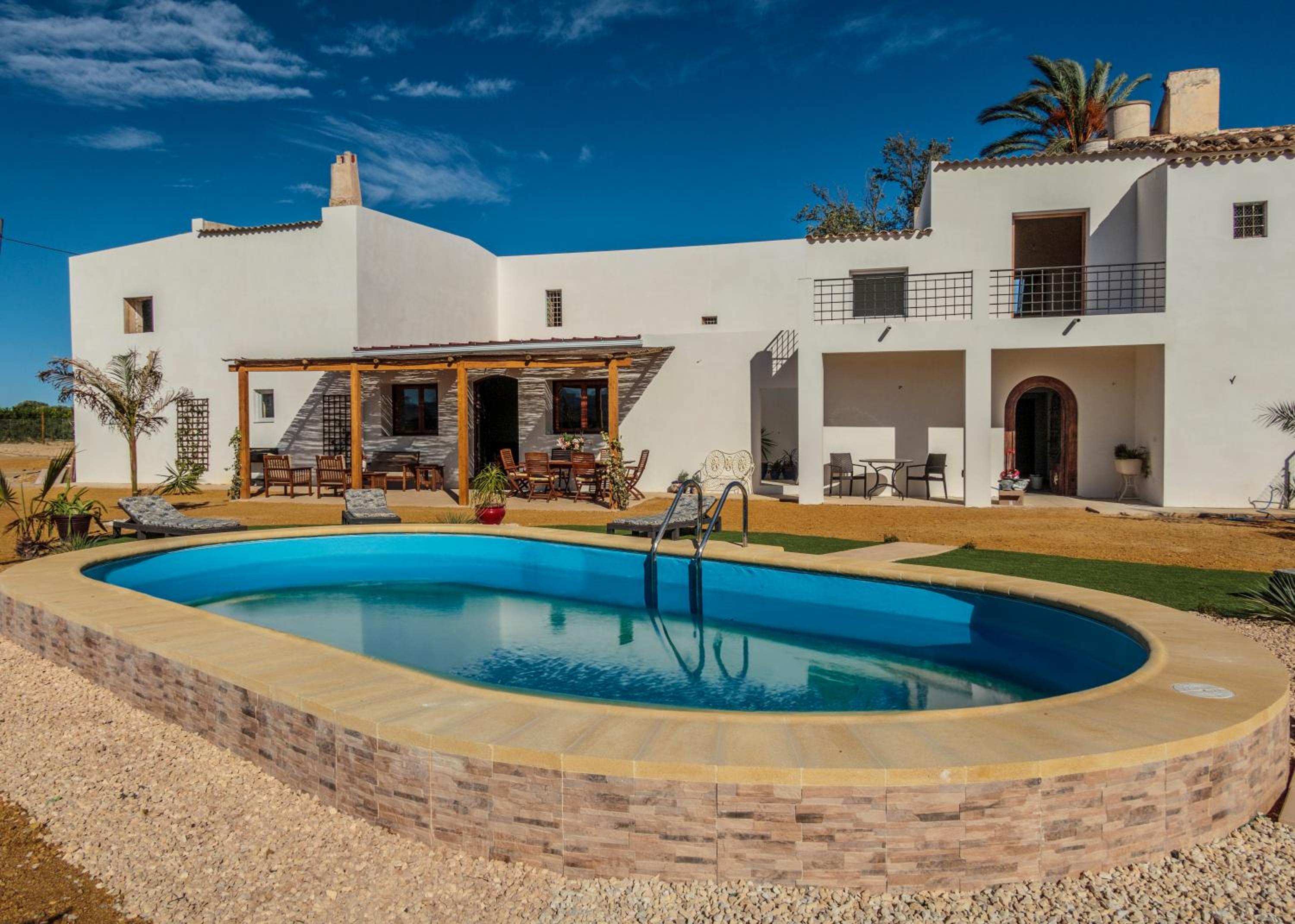 Charming villa with private pool photo 1
