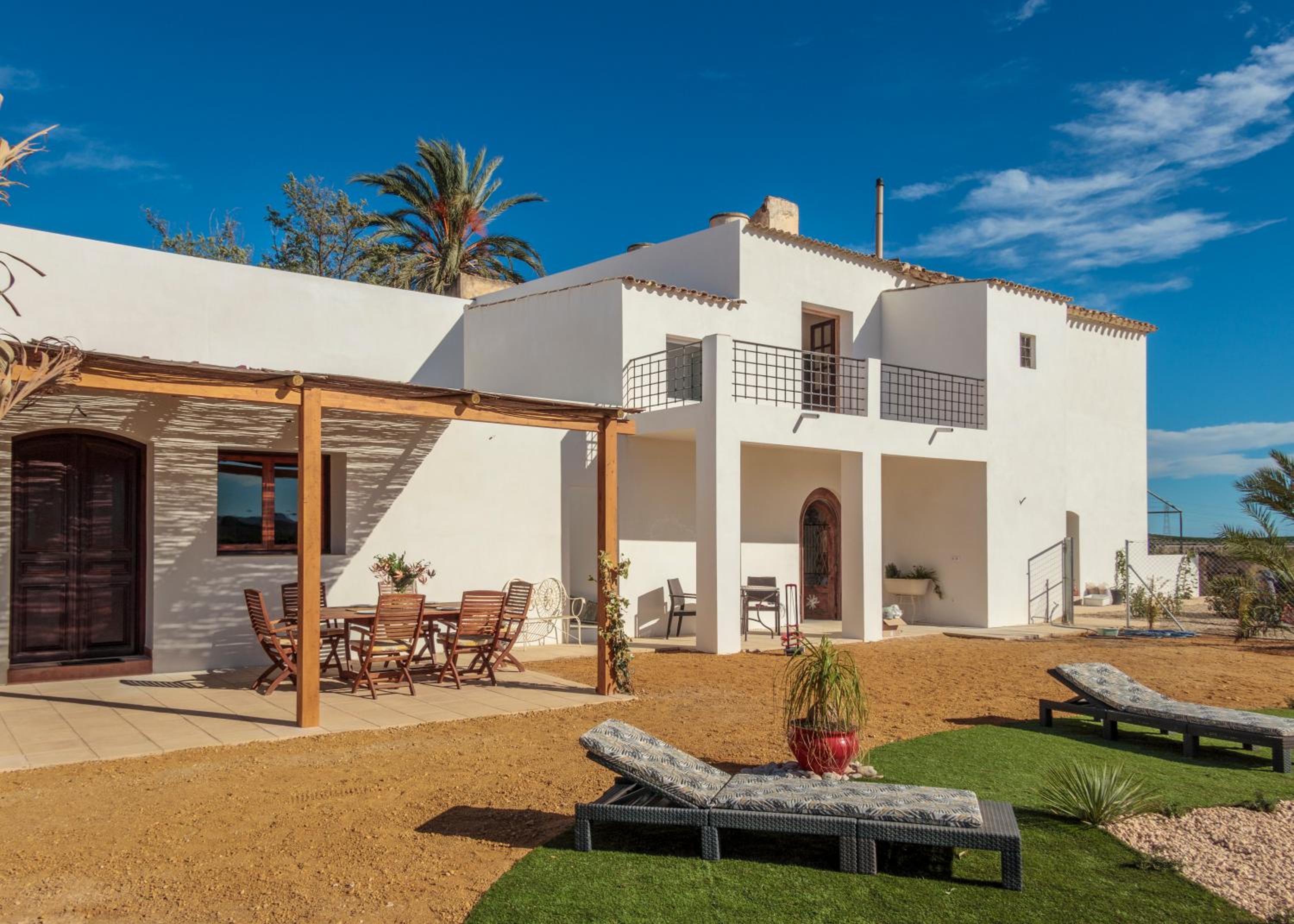Charming villa with private pool photo 4