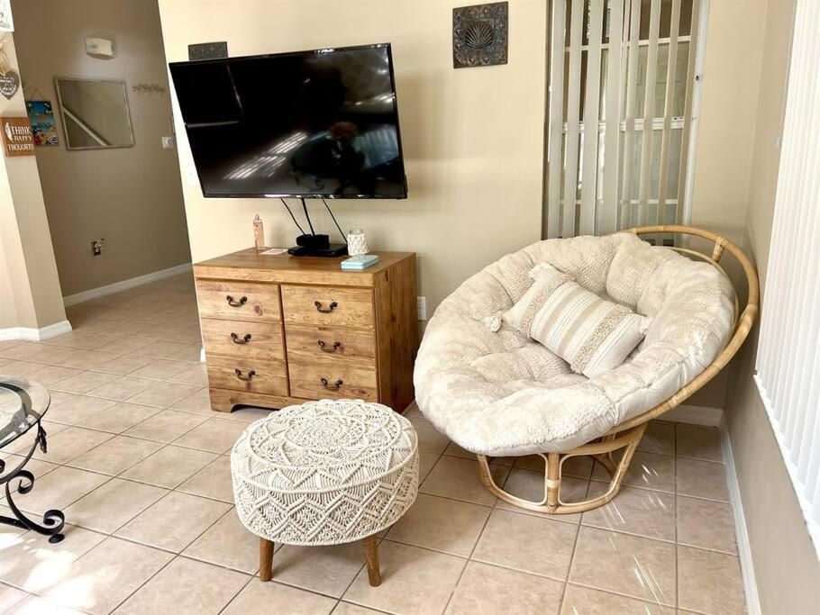 Retreat Condo near Disney view 5