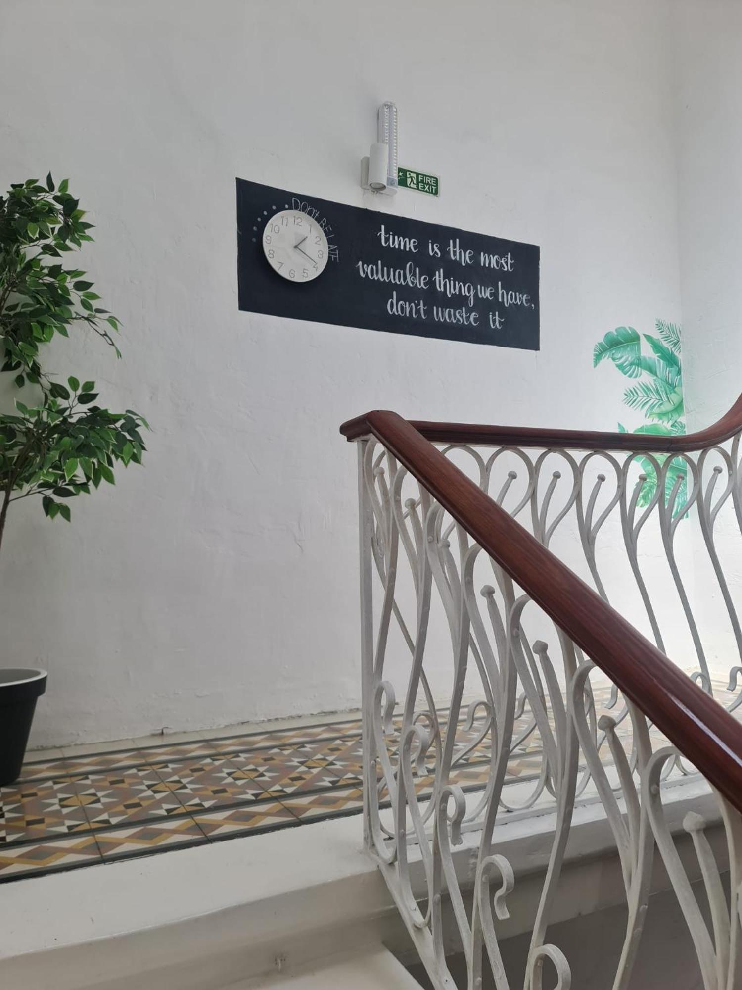 Hostel On