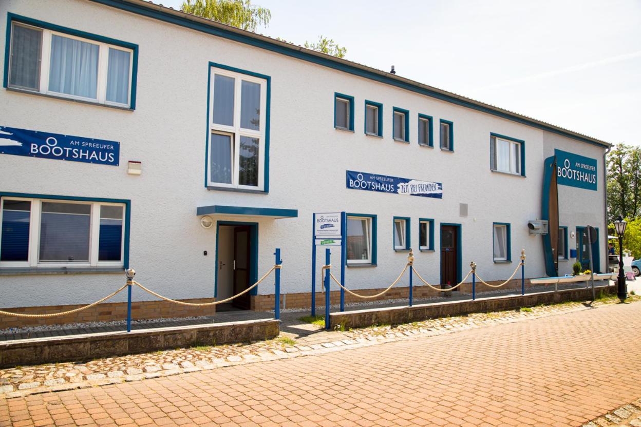 Boootshaus - Am Spreeufer