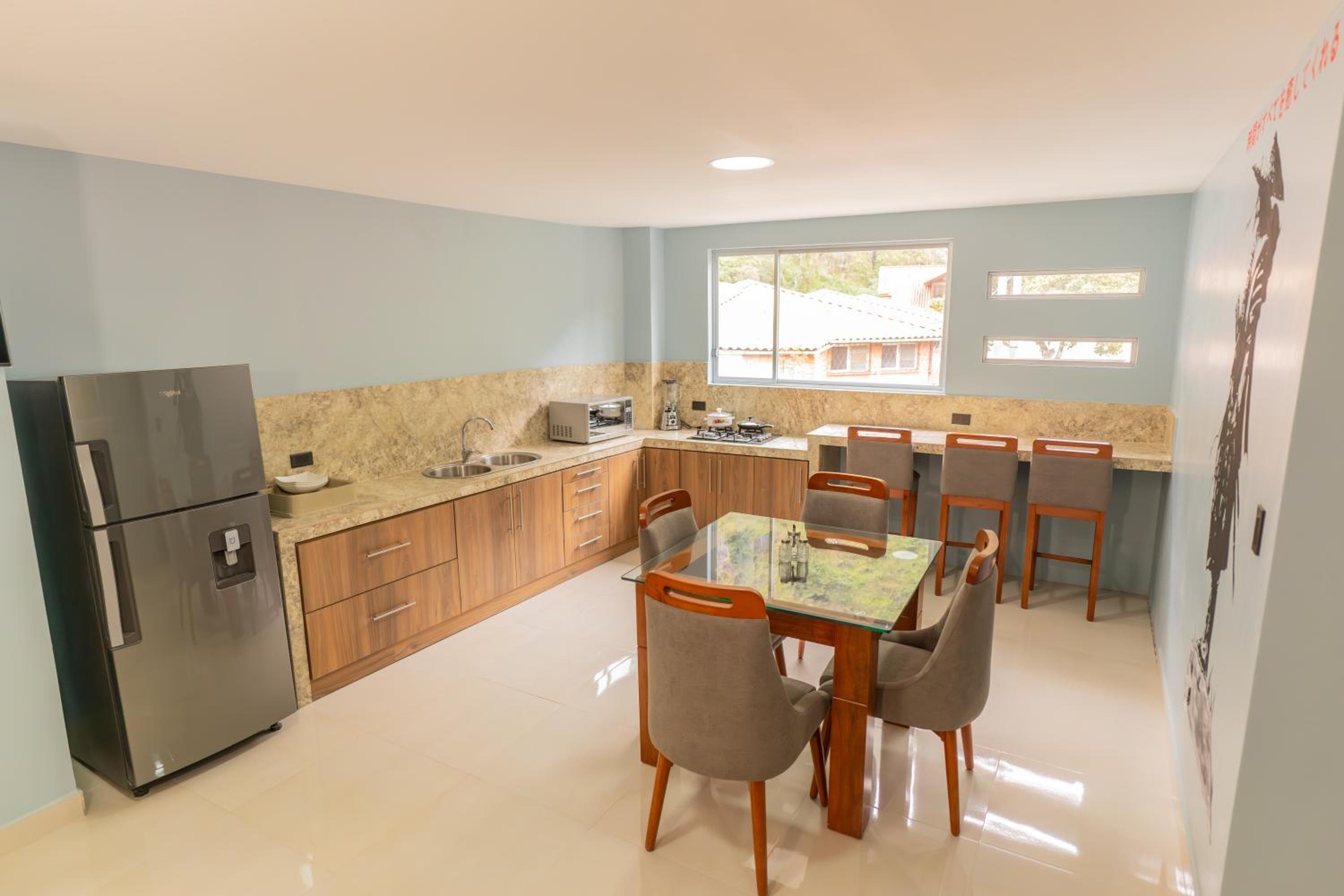 APARTAMENTOS MONACO