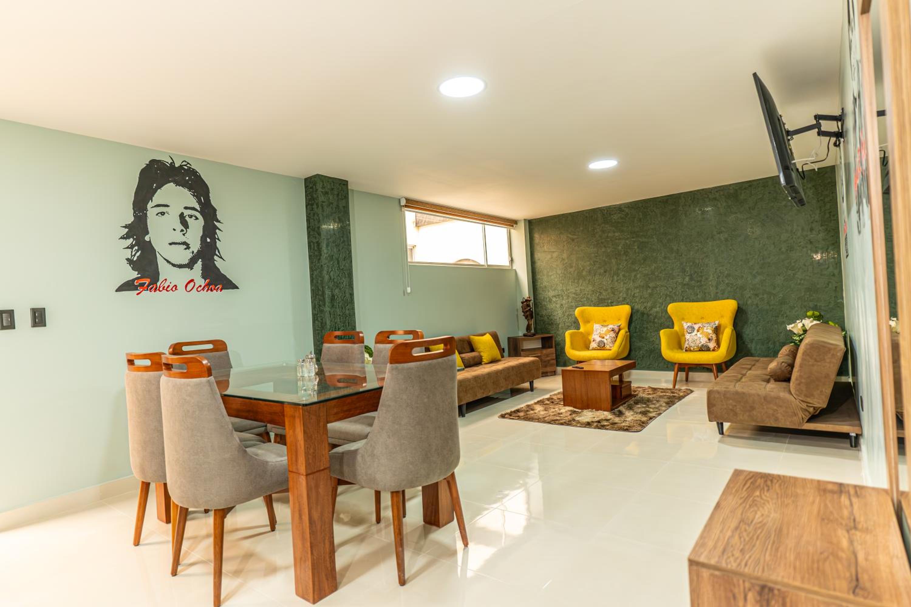 APARTAMENTOS MONACO