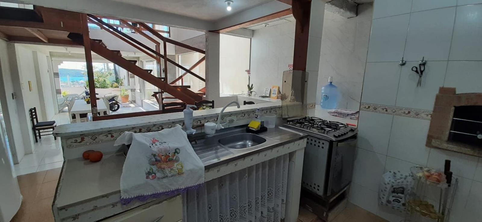 CASA COM PISCINA e VISTA PARA O MAR - Porto Belo-SC Bombinhas-SC