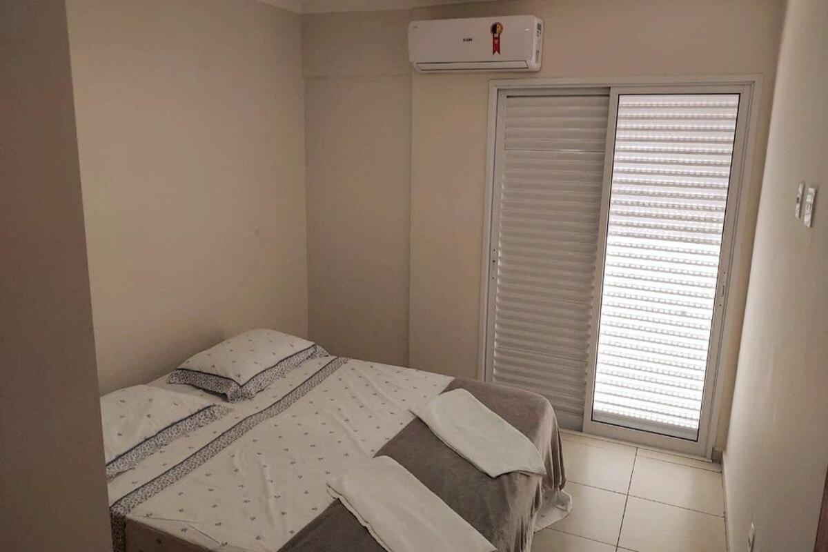 Aptos Moderno e Pratico próximo ao Teatro Paulo Moura
