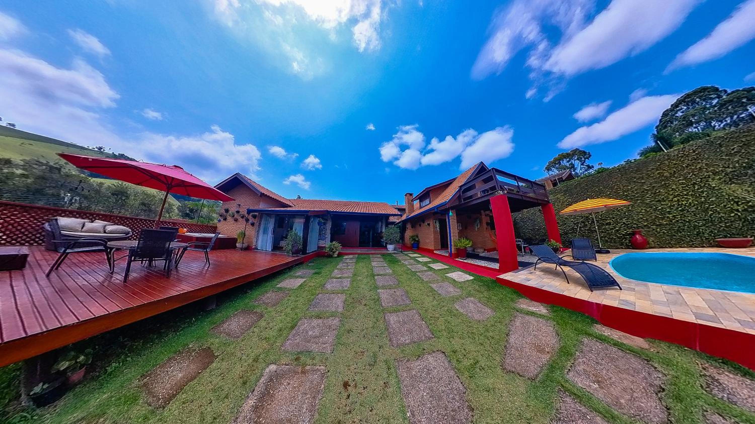 LINDA CASA EM SÃO BENTO DO SAPUCAI