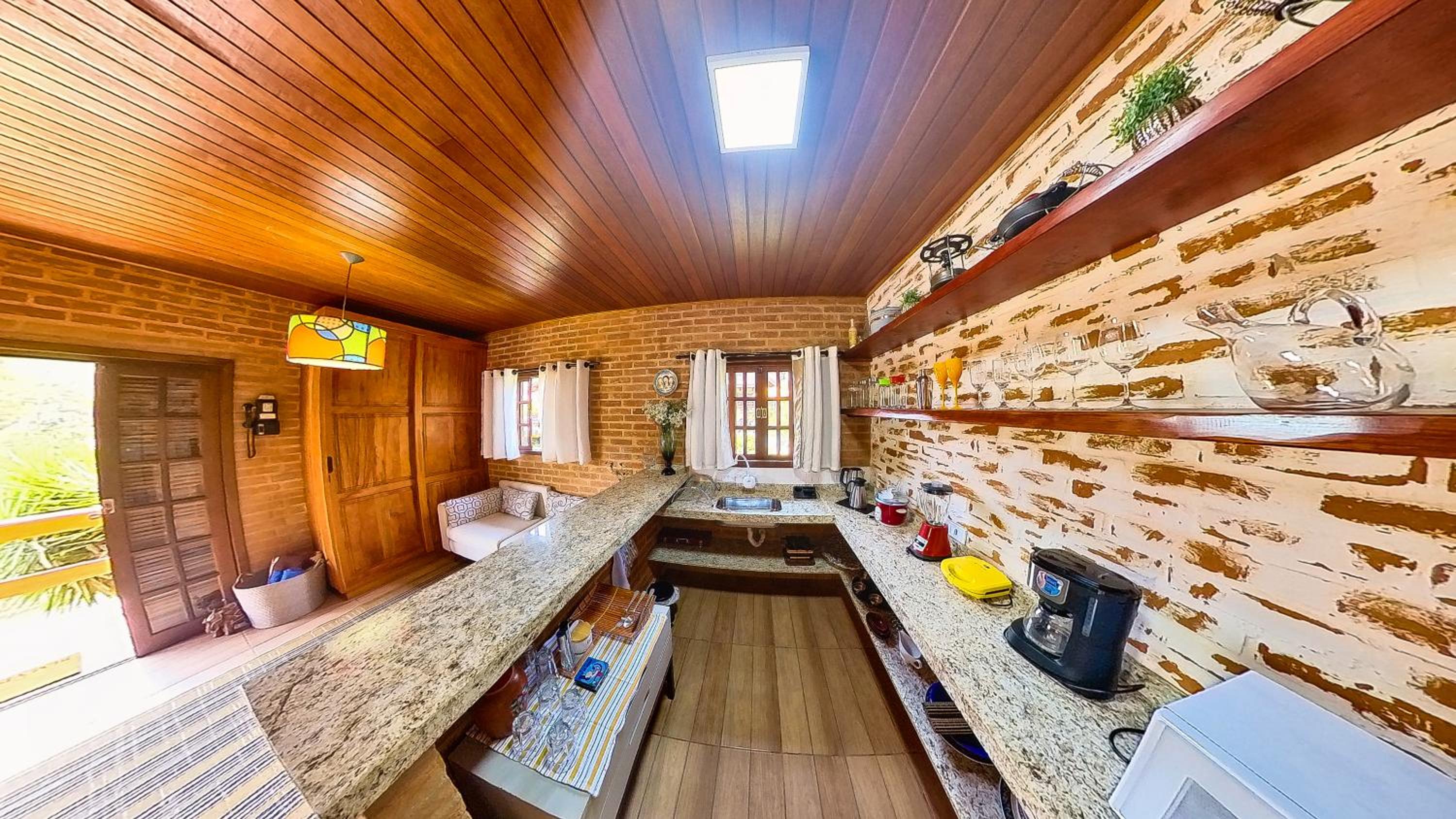 LINDA CASA EM SÃO BENTO DO SAPUCAI