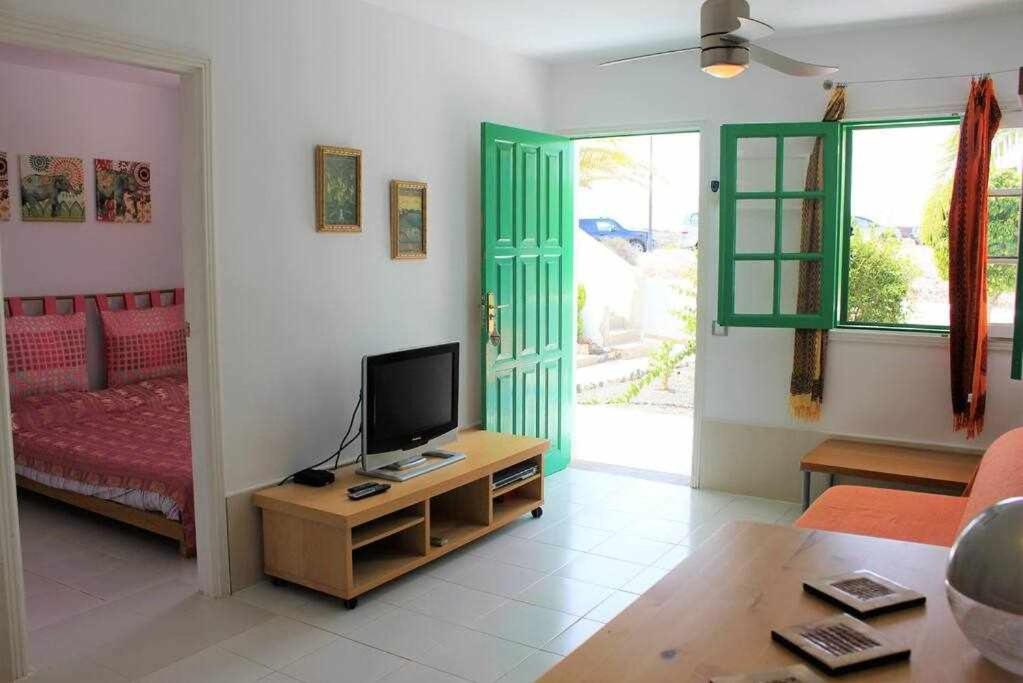Photo 8
