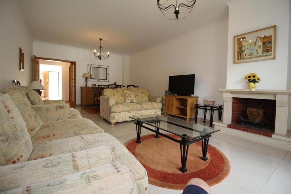 4 bedroom town house Vale de Parra, close to Gale AT22 view 2