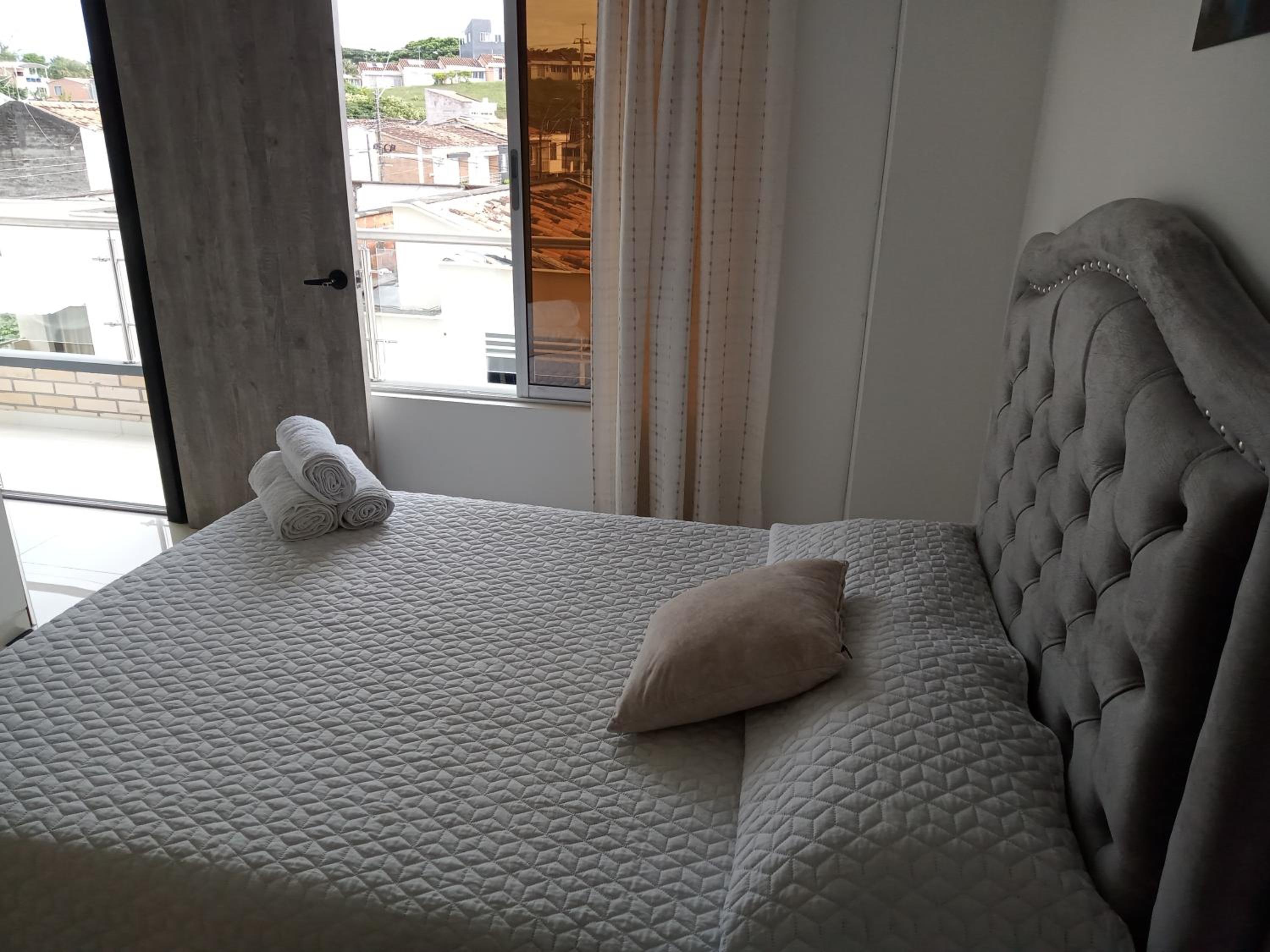 Apartamento cerca al Centro comercial Nuestro Cartago view 3