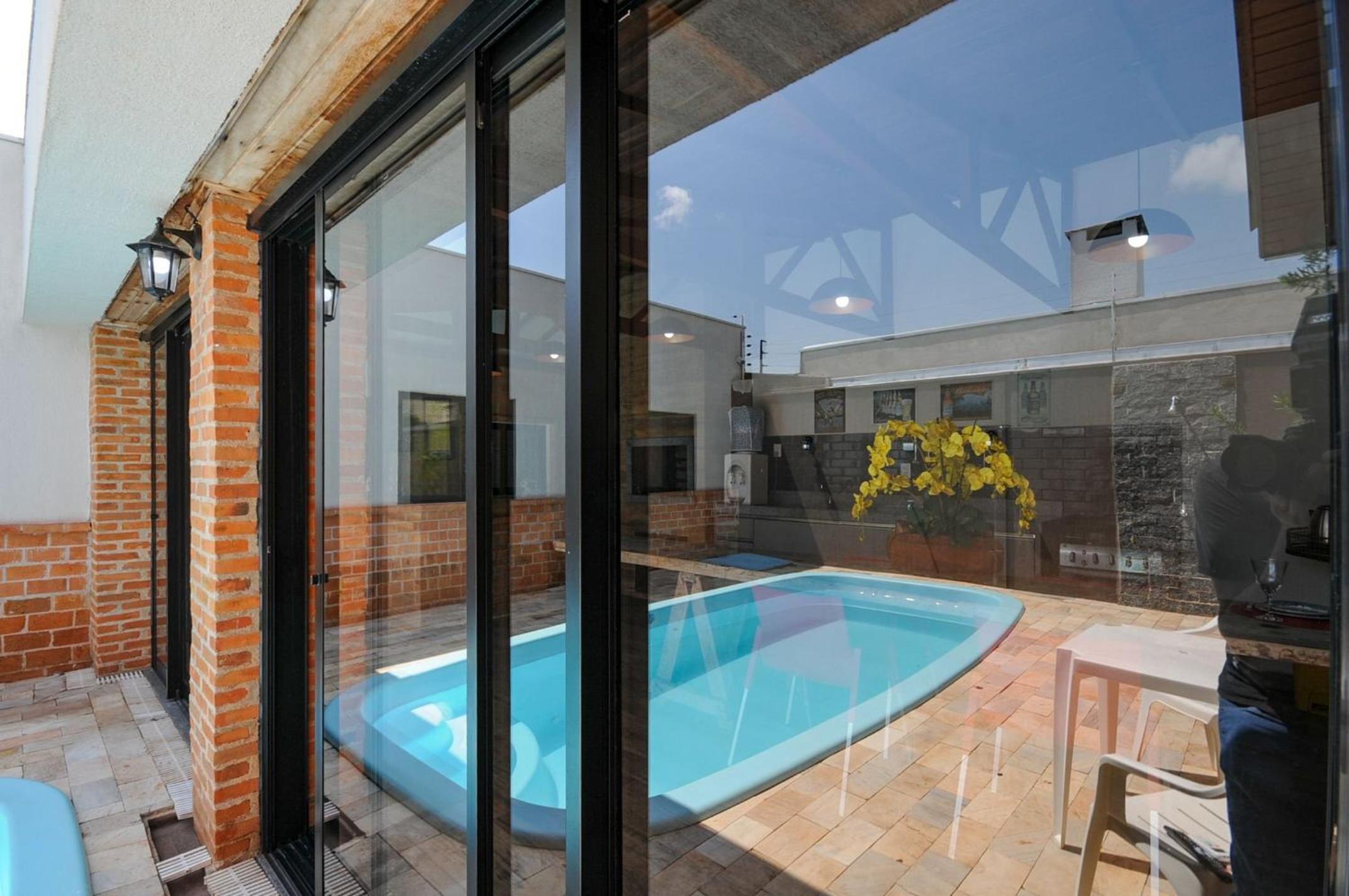 16 Hóspedes - Piscina Àgua Salgada e Área Gourmet