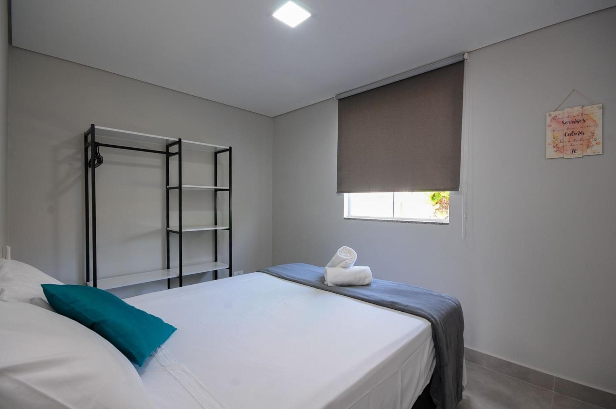 12 hóspedes - PISCINA tratamento com água salgada - Cozinha GOURMET - 4 QUARTOS - 3 BANHEIROS - GARAGEM - ESCRITORIO - 2,1 km do Cataratas JL Shopping