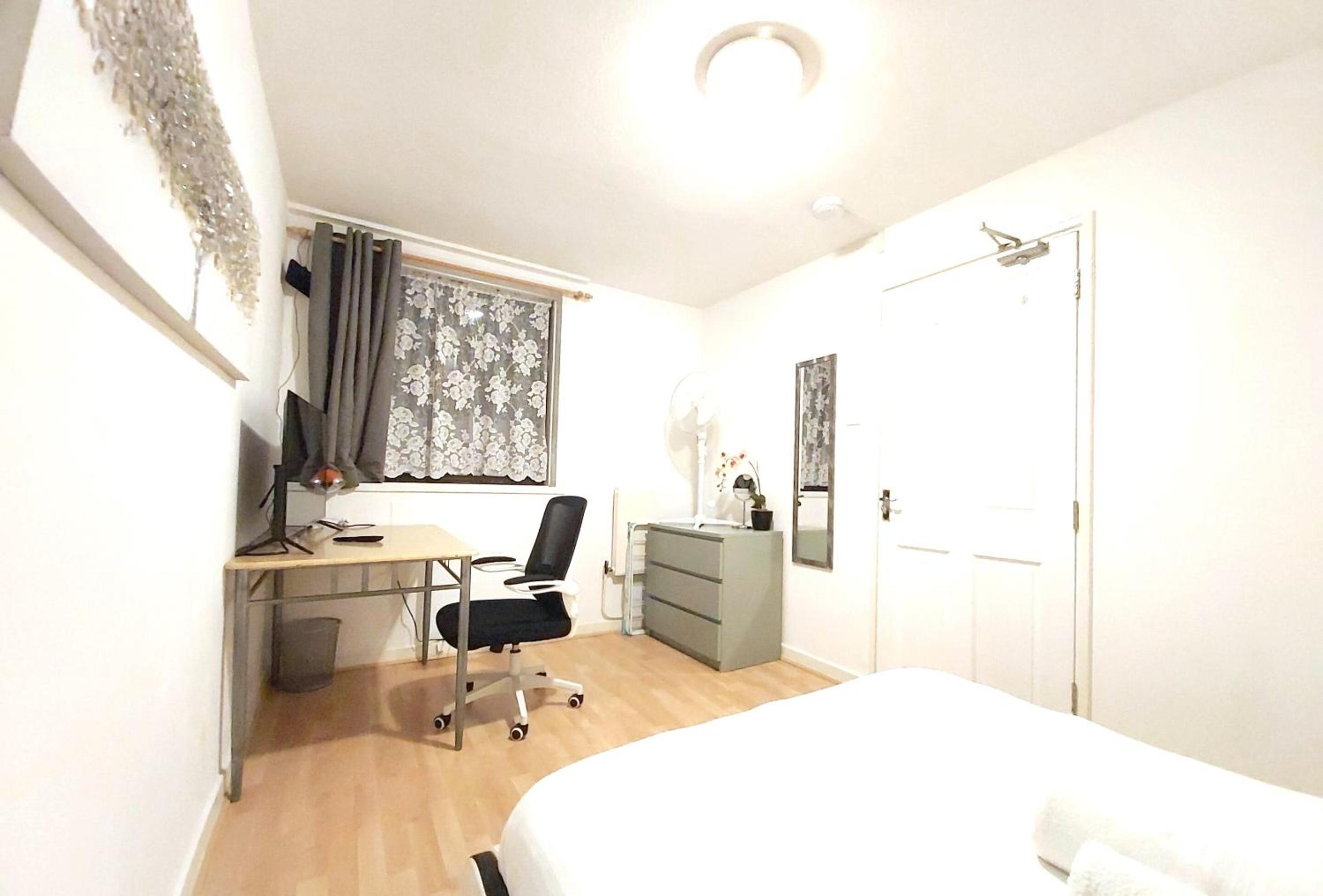 London Harford House rooms