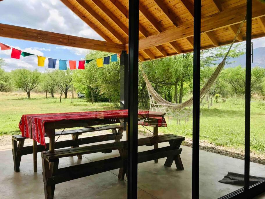 CASALINDA EN LA MONTAÑA CON PISCINA y WIFI